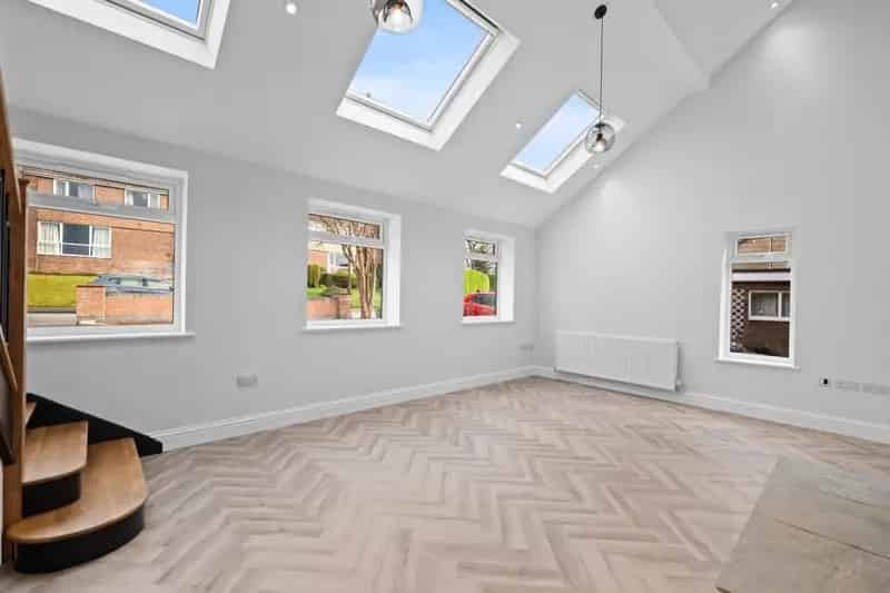 5 Bedroom House For Sale