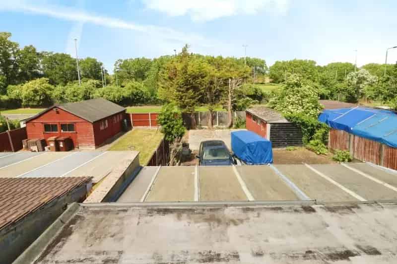 3 bedroom Semi Detached House for sale, London, E4
