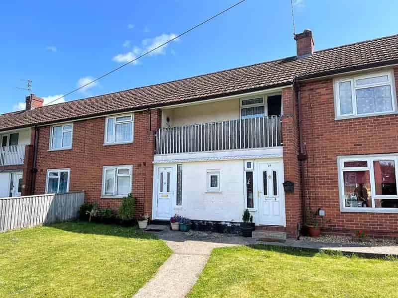 2 Bed Flat for Sale in Exeter's Thornpark Rise