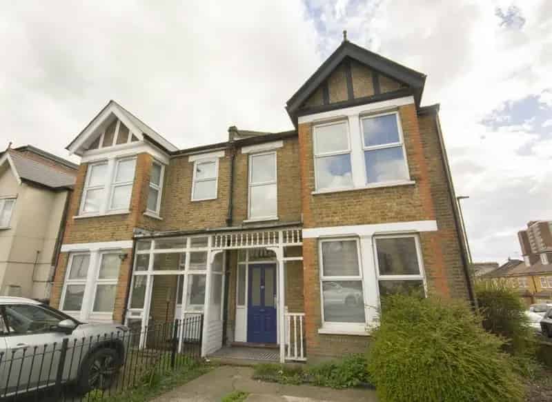 3 Bedroom Apartment Hendon Finchley Lane Parking