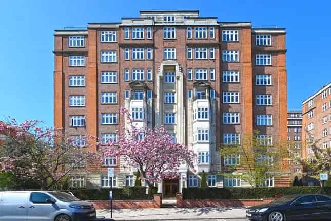 Flat for Sale Hall Road London NW8