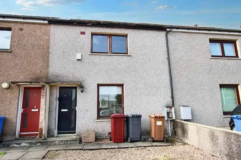 2 Bedroom Terraced House for Sale Near Clatto Country Park