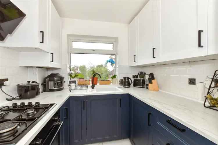 2 bedroom maisonette for sale