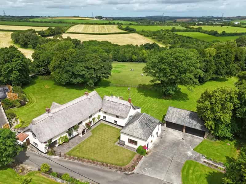 Grade II Listed Thatched Cottage 4 5 Bedrooms 6 Acres Devon