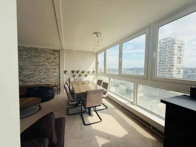 2 Bedroom Flat Share Stunning Sea Views Bills Included