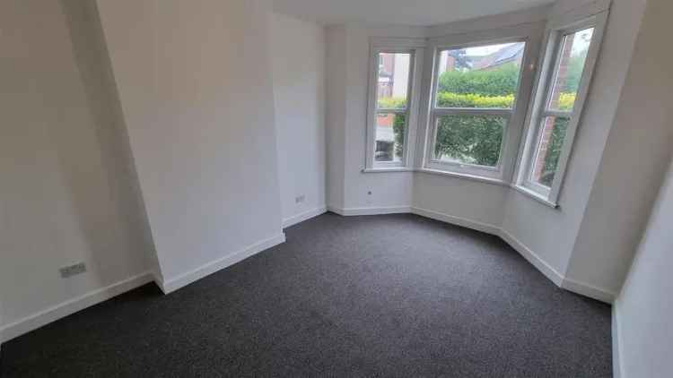 3 bedroom end of terrace house to rent