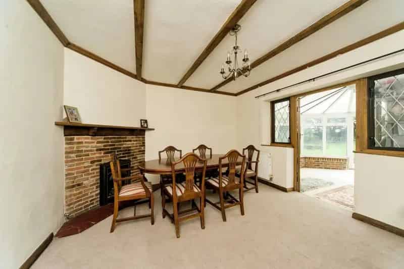 Four Bedroom Detached House Near Polegate Station