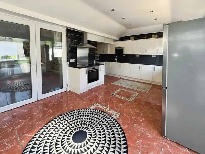 3 Bedroom Semi Detached House For Sale Merseyside L36