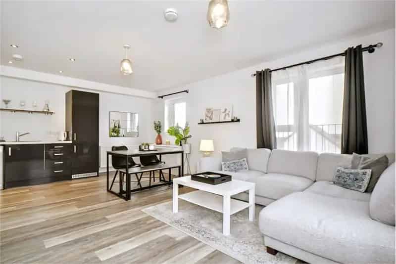 1 Bed Flat Craigmillar - Modern Apartment with Amenities