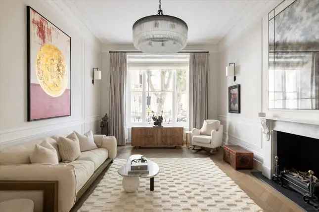 3 Bed Flat for Sale in Linden Gardens Notting Hill W2