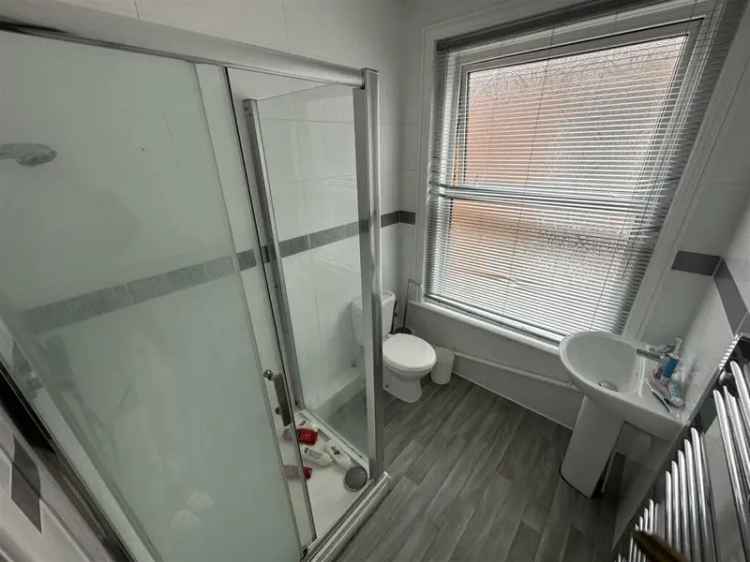 6 Bedroom Detached Student House - Fully Furnished