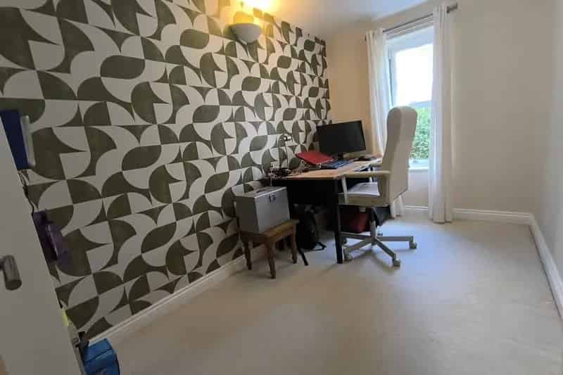 Two-Bedroom Apartment in Frome Zero Deposit Available