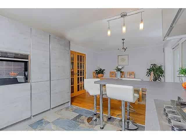 3 Bedroom Detached House for Sale in Lasswade