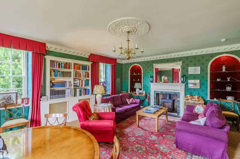 8 Bedroom Detached Georgian House with 6.7 Acres