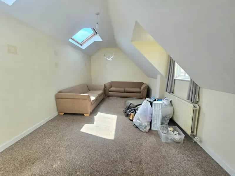 2 Bedroom Flat To Let Wotton Under Edge