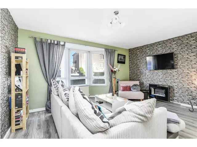 2 bedroom flat  for sale