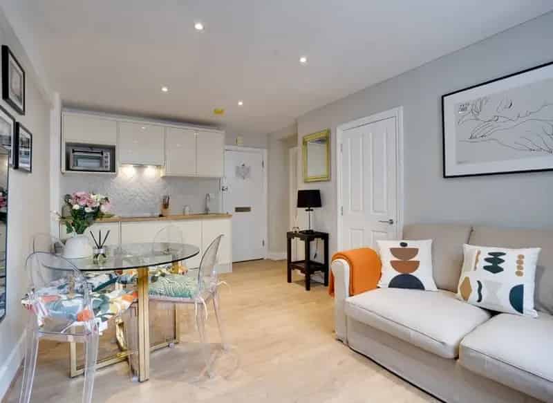 One Bedroom Apartment near Sloane Square - High Standard Finish