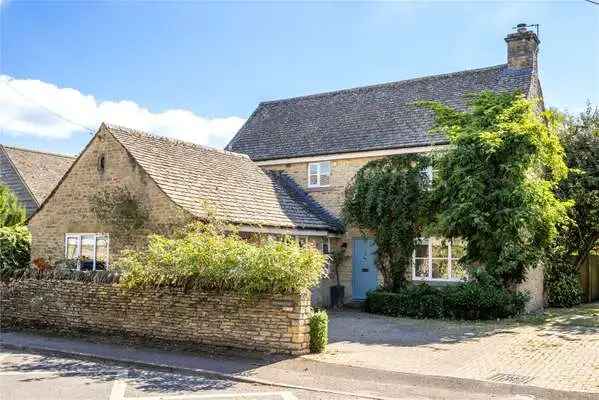 New Road, Bampton, Oxfordshire, OX18 2LF | Property for sale | Savills