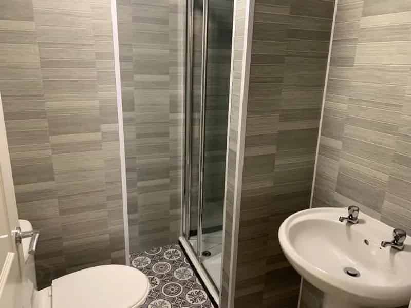 House For Rent , 8, Rykneld Square, Chesterfield, England