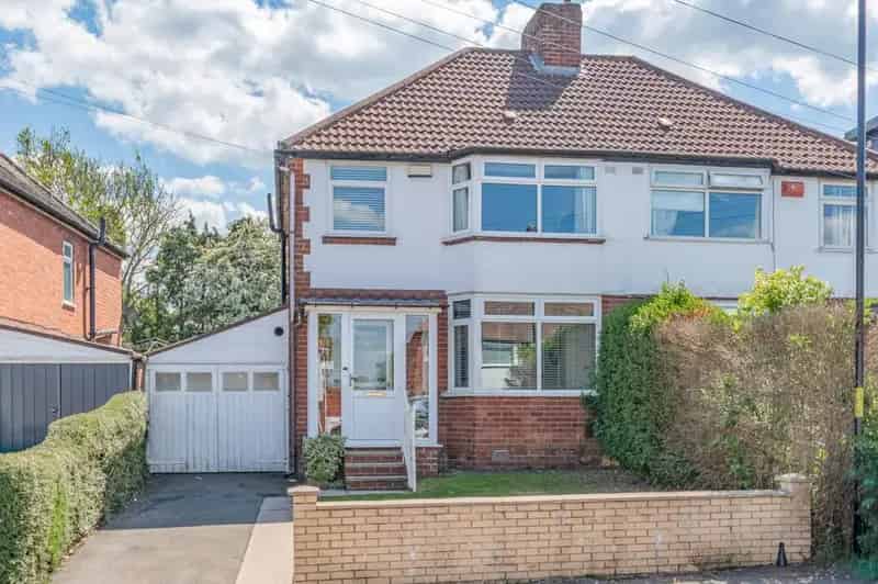 3 Bedroom Semi-Detached House for Sale