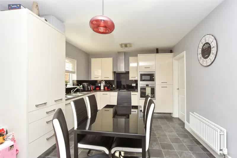 4 Bedroom Detached House For Sale Ideal For Families