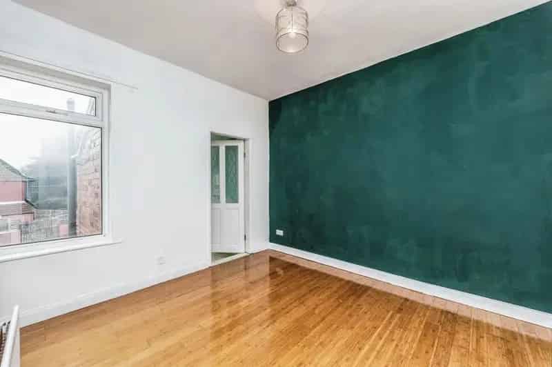 2 Bedroom Mid Terrace House For Sale South Kirkby WF9