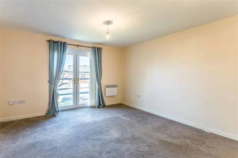 2 bedroom apartment