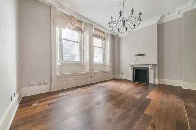 Flat for sale in Courtfield Gardens, South Kensington, London SW5