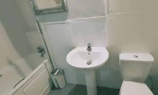 Spacious 1-Bed Flat with Balcony, Renovated Kitchen & Bathroom, Parking, Pets Allowed