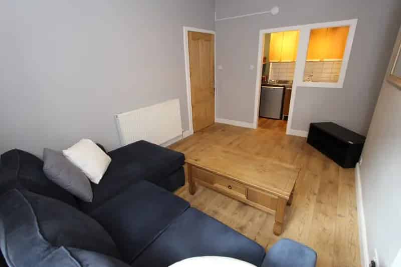 1 Bedroom Flat to Rent in Dalry