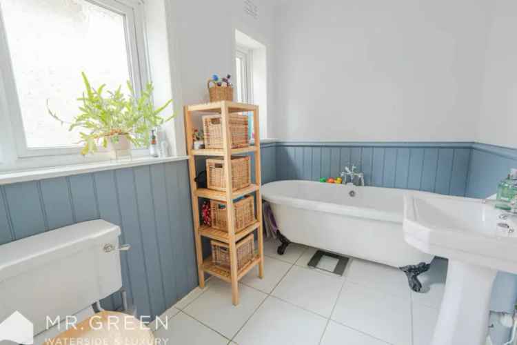 4 Bedroom Detached House for Sale Southbourne