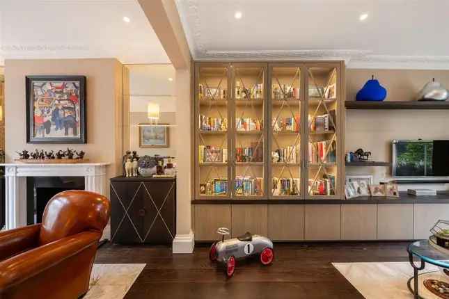 Stunning Grade II Listed House in SW3 Chelsea