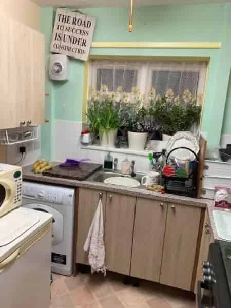 Lovely First Floor Flat Near Kettering Town Centre