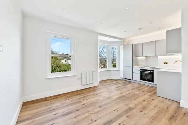 2 Bedroom Apartment for Sale in Seven Dials