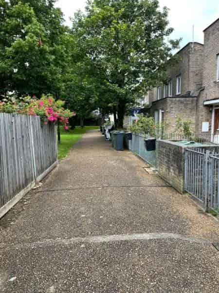 Ground Floor Flat with Parking and Balcony Near Brockwell Park