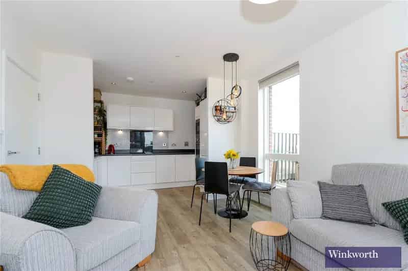 1 Bedroom Apartment Harrow - Stylish Terrace, Central Location