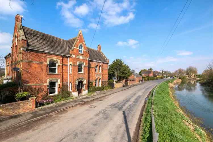 3 bedroom house in Bourne
