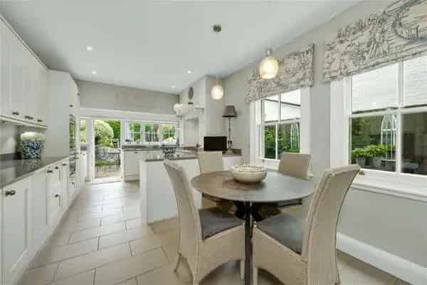 3 Bedroom Detached House for Sale in Esher