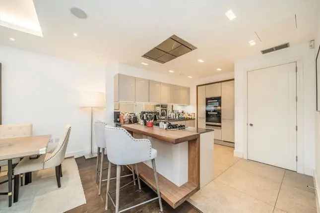 3 Bedroom New Build House for Sale in Farm Lane SW6