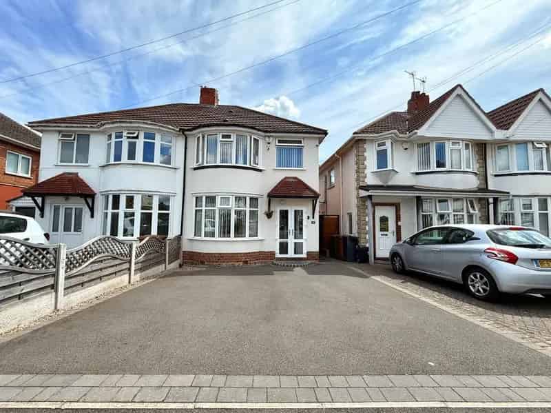 3 Bedroom Semi Detached House For Sale