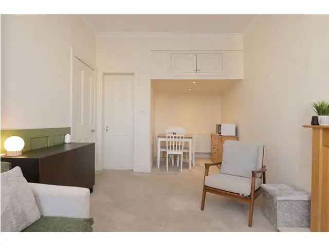 2 bedroom flat  for sale