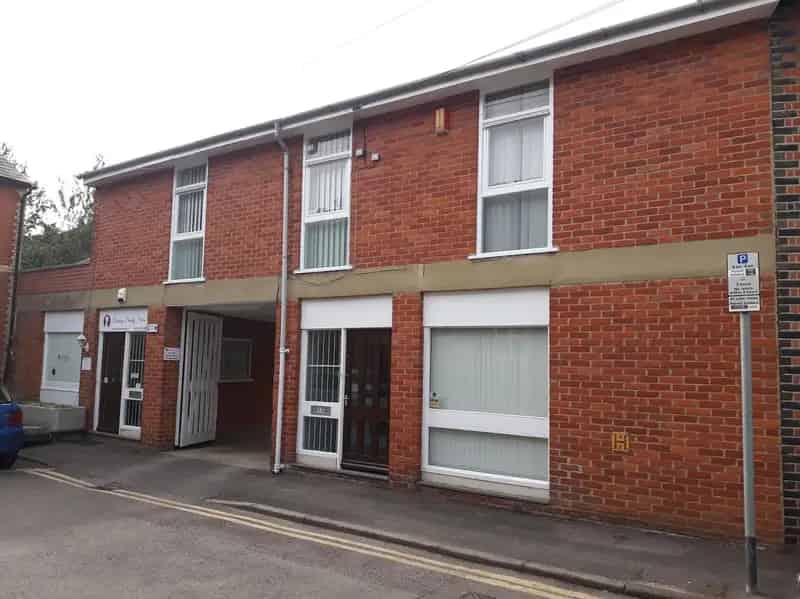 Freehold Commercial Property Reading Town Centre Parking