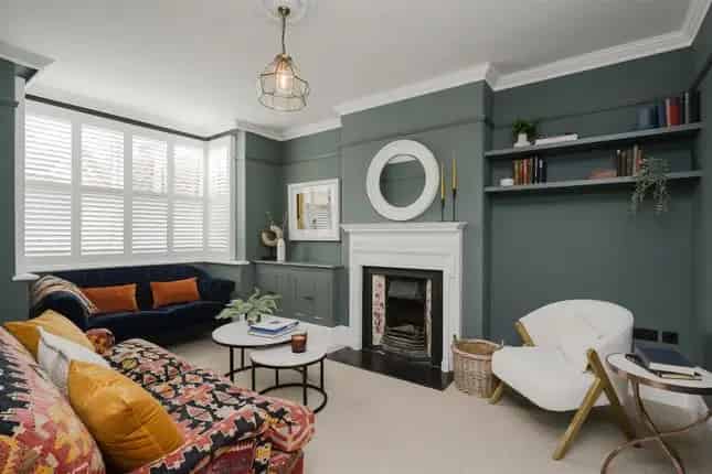 Semi Detached House for Sale West Wimbledon