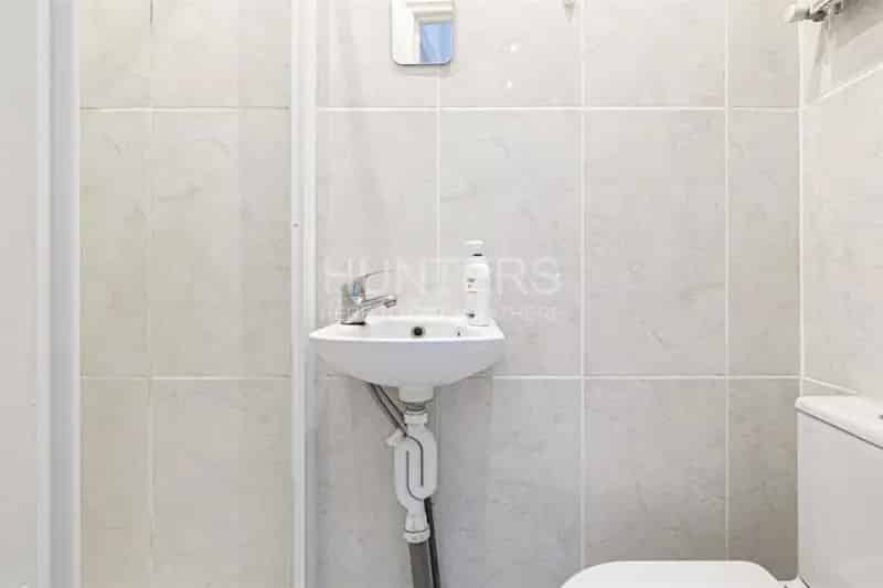 3 bedroom Flat
 To Let