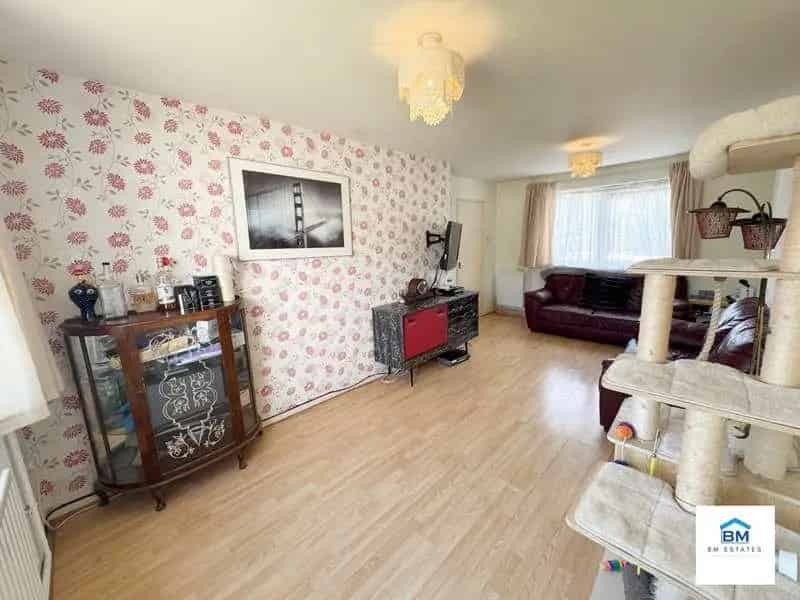 2 Bed House for Sale in Thurnby Lodge Leicester