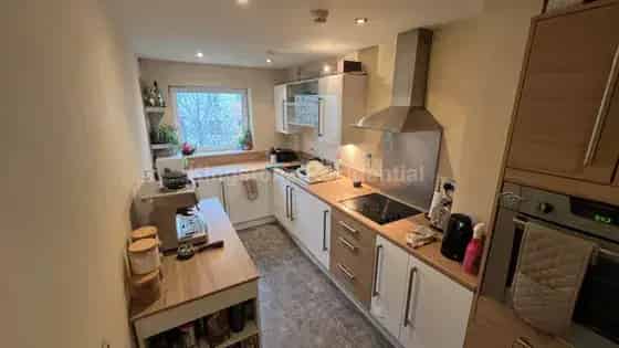 2 Bedroom Apartment Cardiff Bay Modern Spacious Parking
