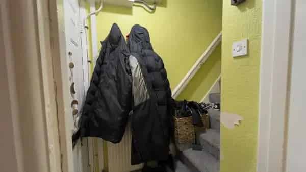 City Centre Apartment Near Shops and Train Station