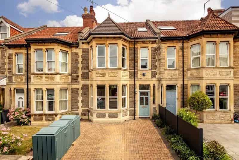 5 Bedroom Terraced House for Sale in Henleaze