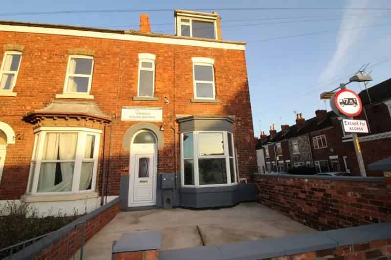House
 To Rent