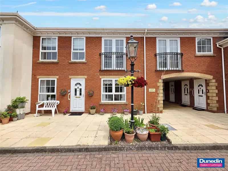 2 Bedroom Apartment for Over 55s - Gated Development